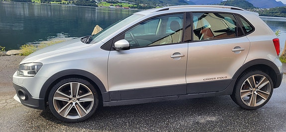 Volkswagen Polo Cross 2 of 29