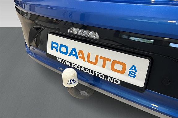 Hyundai IONIQ 13 of 30