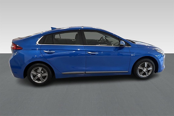 Hyundai IONIQ 6 of 30