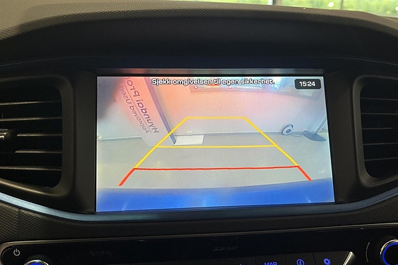 Hyundai IONIQ 21 of 30