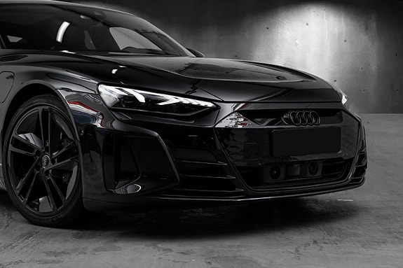 Audi e-tron GT 2 of 30