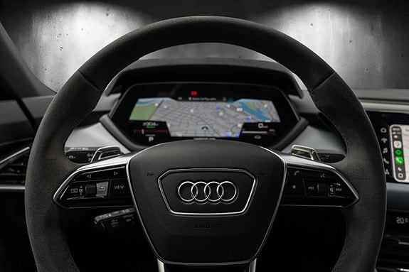 Audi e-tron GT 19 of 30