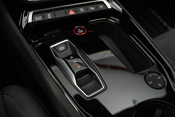Audi e-tron GT 22 of 30