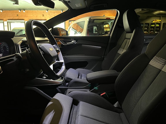 Audi Q4 e-tron 21 of 30