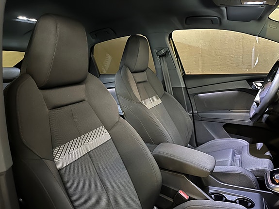 Audi Q4 e-tron 27 of 30