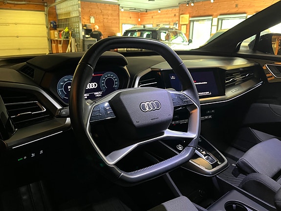 Audi Q4 e-tron 20 of 30