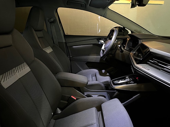 Audi Q4 e-tron 26 of 30