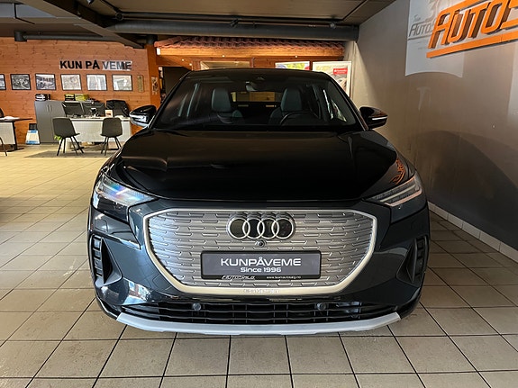 Audi Q4 e-tron 4 of 30