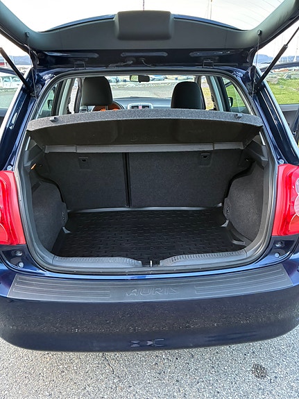 Toyota Auris 10 of 11