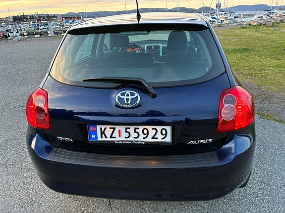 Toyota Auris 4 of 11