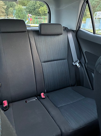 Toyota Auris 8 of 11