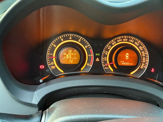 Toyota Auris 6 of 11