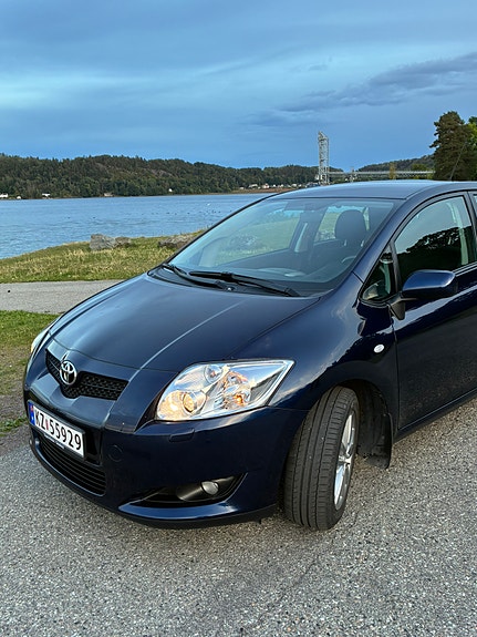Toyota Auris 3 of 11