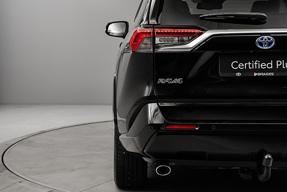Toyota RAV4 7 of 30