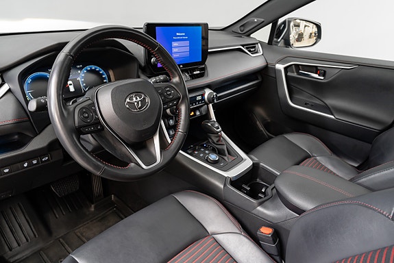 Toyota RAV4 11 of 30