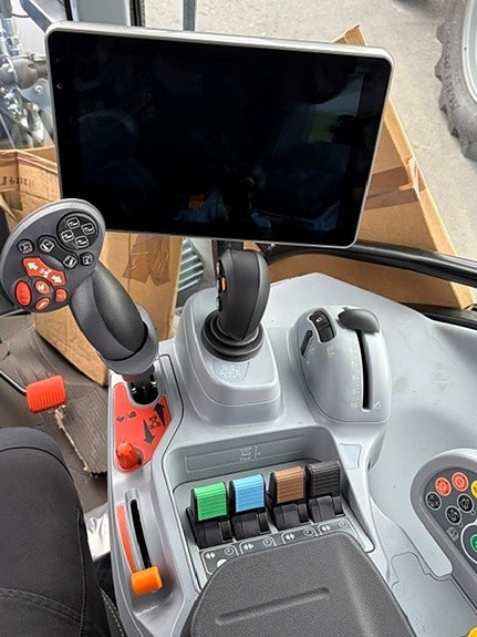 New Holland T6 180 AC 4 of 7
