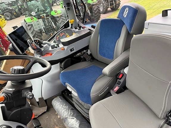 New Holland T6 180 AC 7 of 7