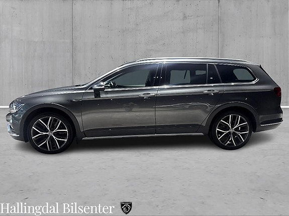 Volkswagen Passat Alltrack 4 of 21