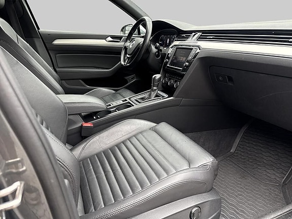 Volkswagen Passat Alltrack 21 of 21