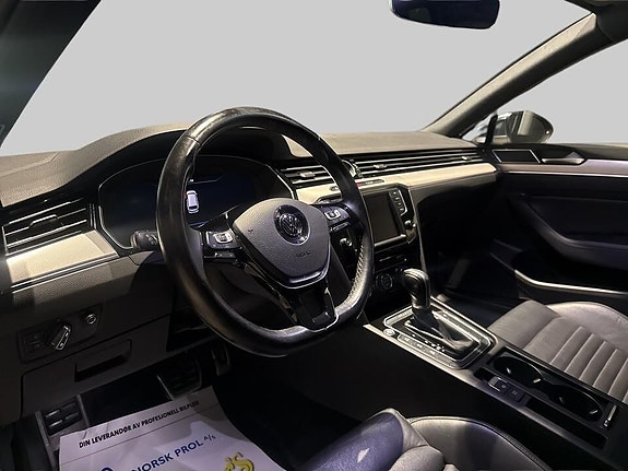 Volkswagen Passat Alltrack 12 of 21