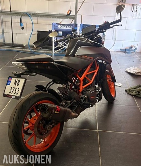 KTM 390 Duke 4 of 6