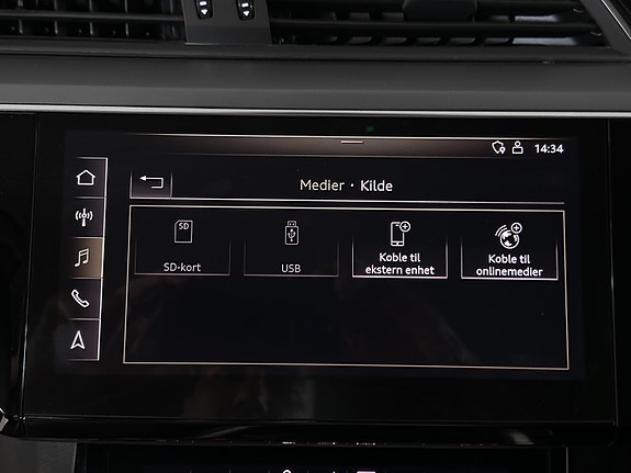 Audi e-tron 23 of 30