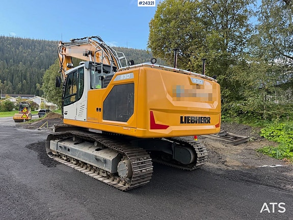 Liebherr R930 LC gravemaskin m/ 2 skuffer og GPS. SE VIDEO 4 of 30