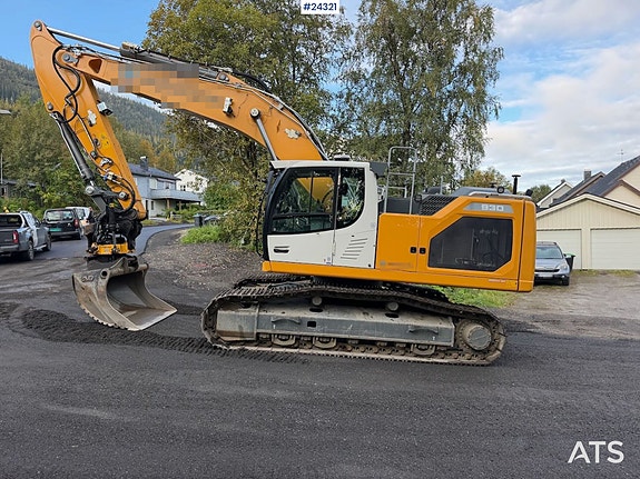Liebherr R930 LC gravemaskin m/ 2 skuffer og GPS. SE VIDEO 3 of 30