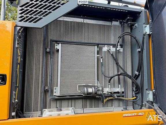 Liebherr R930 LC gravemaskin m/ 2 skuffer og GPS. SE VIDEO 28 of 30