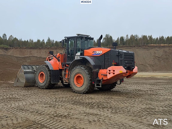Hitachi ZW310-6 hjullaster m/ spakstyring, vekt og skuffe. SE TIMER! SE VIDEO 4 of 30