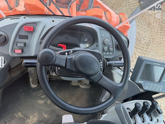 Hitachi ZW310-6 hjullaster m/ spakstyring, vekt og skuffe. SE TIMER! SE VIDEO 22 of 30