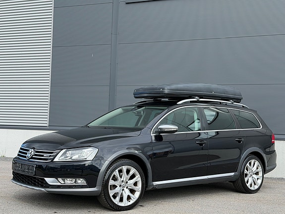 Volkswagen Passat Alltrack 2 of 30