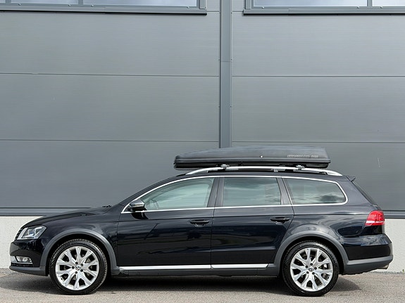Volkswagen Passat Alltrack 5 of 30