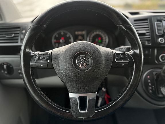 Volkswagen Transporter 18 of 26