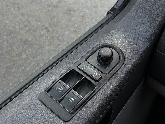 Volkswagen Transporter 23 of 26