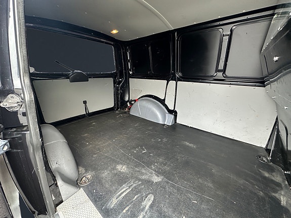 Volkswagen Transporter 13 of 26