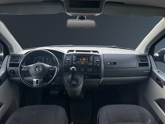 Volkswagen Transporter 11 of 26