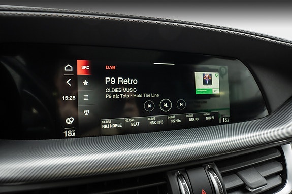 Alfa Romeo Stelvio 16 of 30
