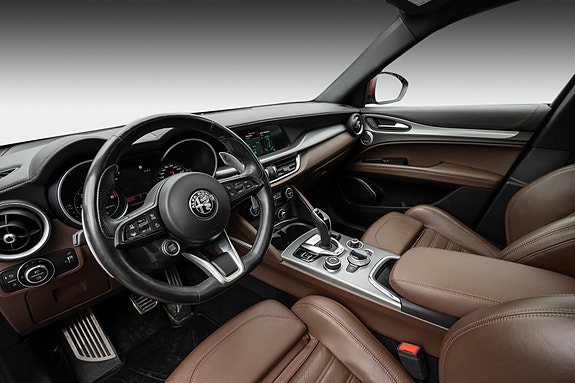 Alfa Romeo Stelvio 11 of 30