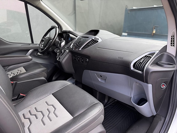 Ford Transit Custom 19 of 30