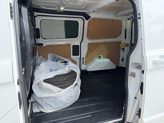 Ford Transit Custom 8 of 30