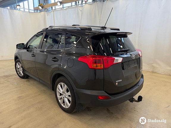 Toyota RAV4 7 of 10