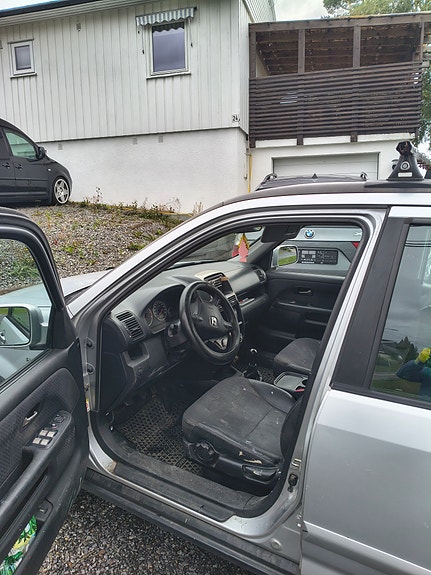 Honda CR-V 2 of 7