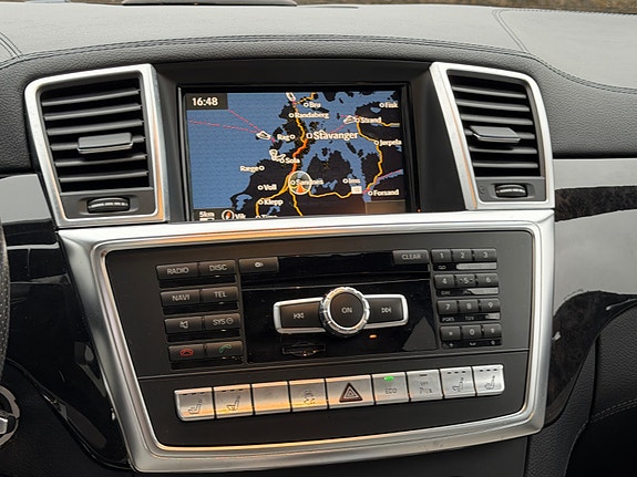 Mercedes-Benz ML350 9 of 21