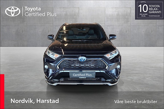 Toyota RAV4 8 of 21