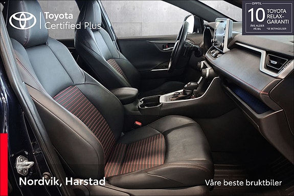 Toyota RAV4 16 of 21