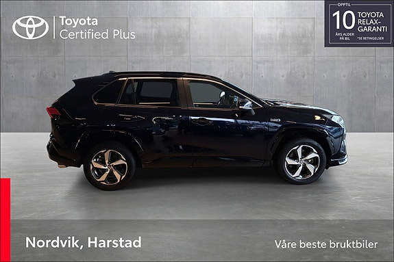 Toyota RAV4 6 of 21