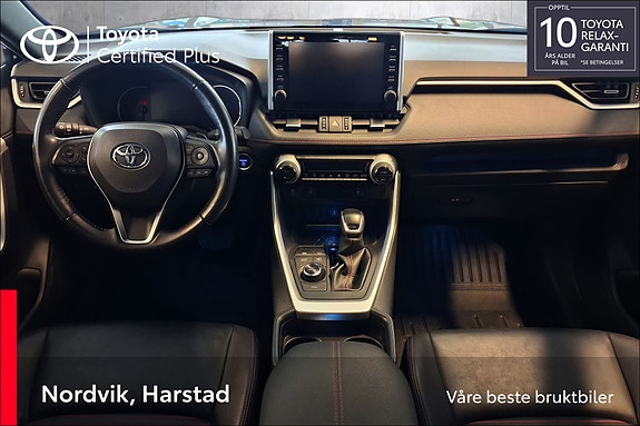 Toyota RAV4 10 of 21