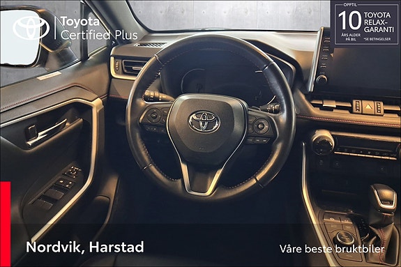 Toyota RAV4 12 of 21