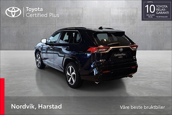 Toyota RAV4 3 of 21